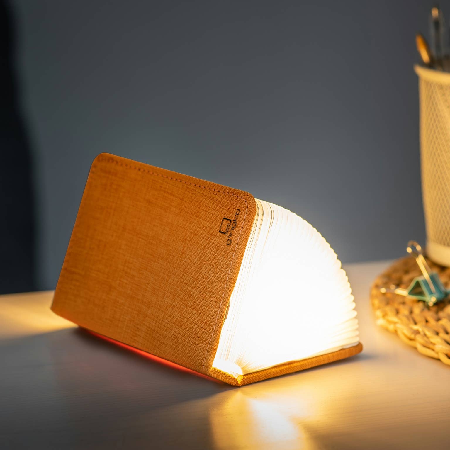 Linen Fabric Smart Book Light