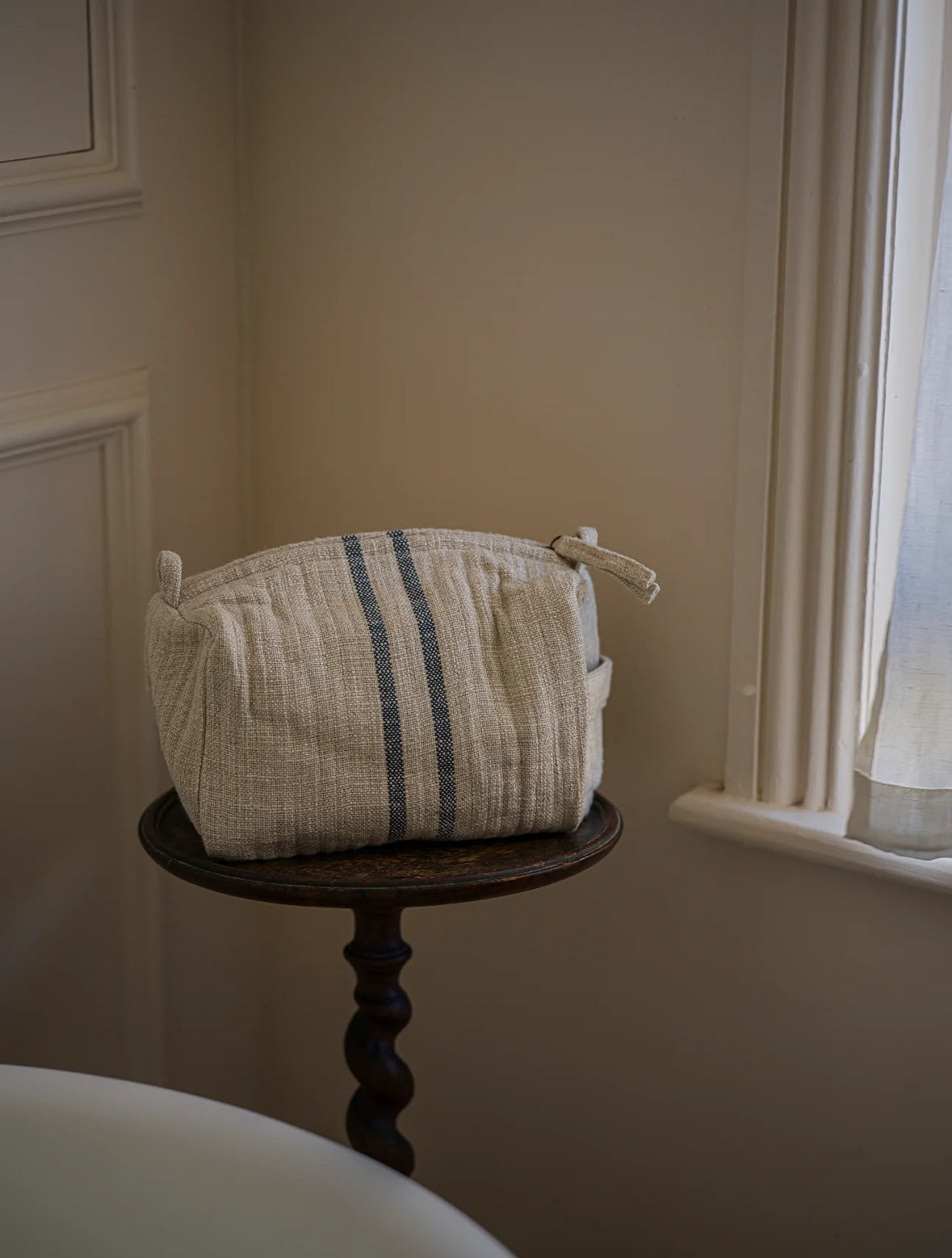 Timeless Linen Washbag