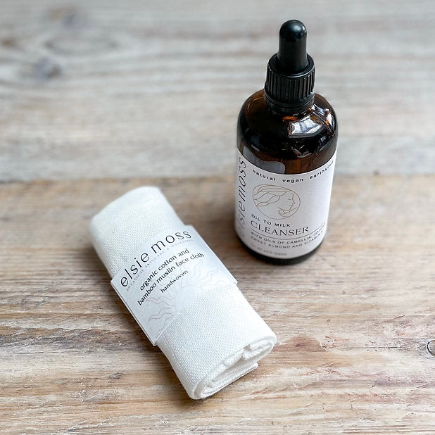 Oil to Milk Cleanser and Cleansing Cloth